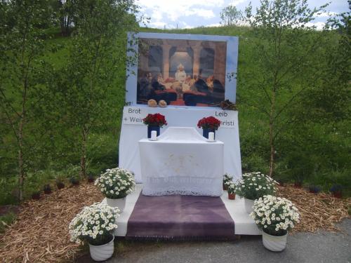 2012-altar-zumoberhaus.jpg