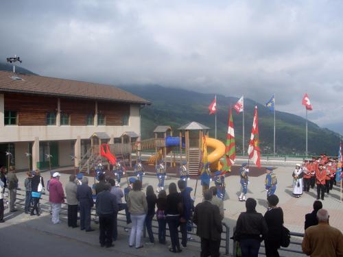 8.aufmarsch-gemeindeplatz-lk.jpg